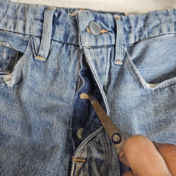 Good American Good Icon Jeans High Rise Distress Raw Hem Sz 6/28 - Picture 5 of 8